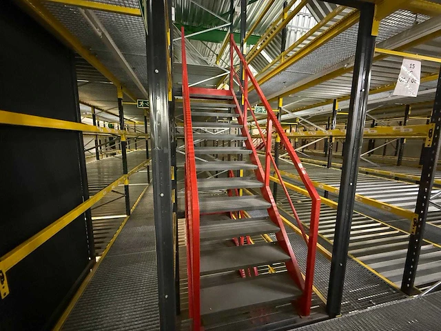 Bordestrap 2,75m hoog - afbeelding 1 van  5