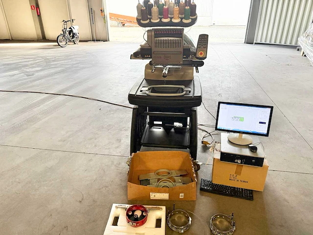Borduurmachine - afbeelding 2 van  8