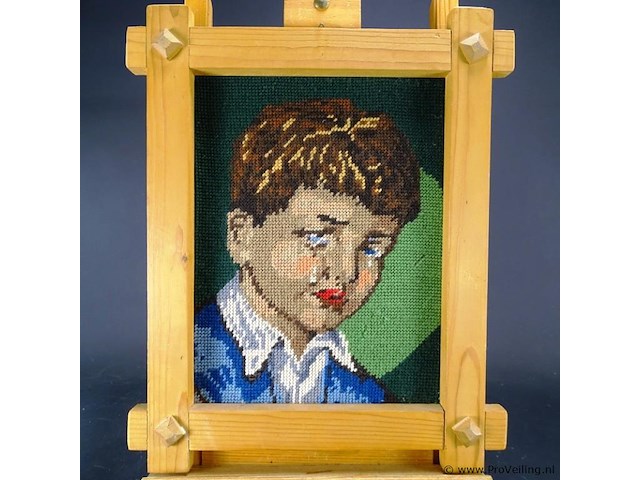 Borduurwerk in houten lijst - afbeelding 2 van  5