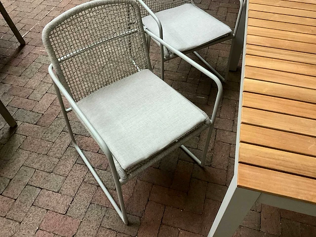 Borek - key - lounge - tuinset - afbeelding 11 van  11