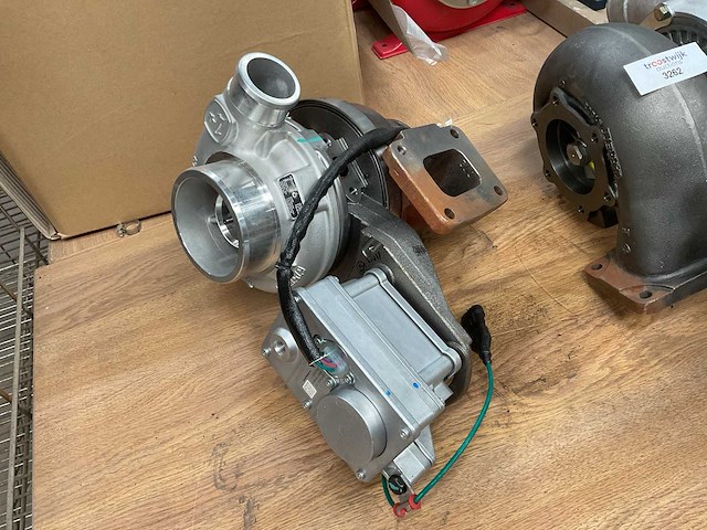 Borgwarner s200 supercharger - afbeelding 1 van  5