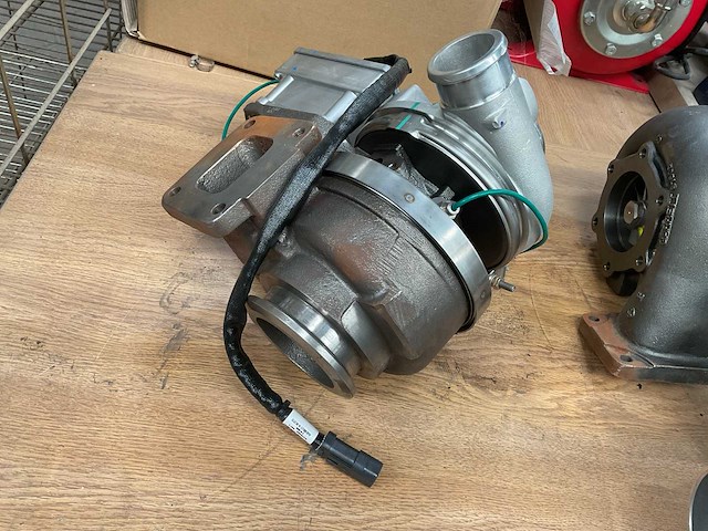 Borgwarner s200 supercharger - afbeelding 3 van  5