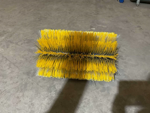 Borstel voor veegmachine (2x) - afbeelding 1 van  3