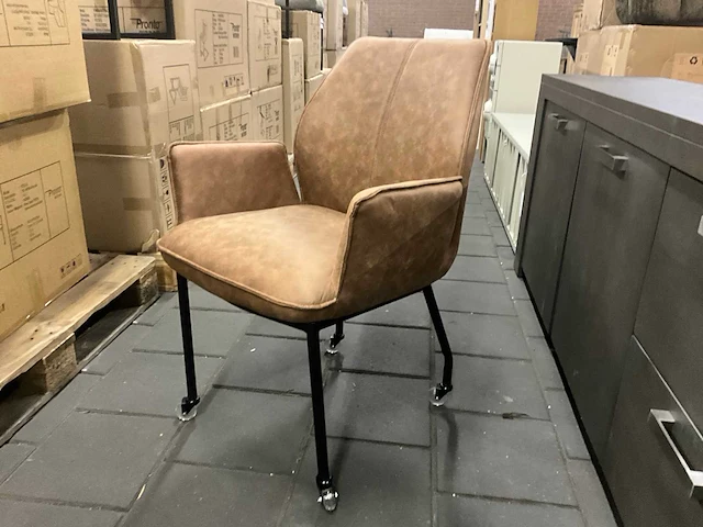 Bortello verrijdbare eetkamerstoel (64x) - afbeelding 3 van  5