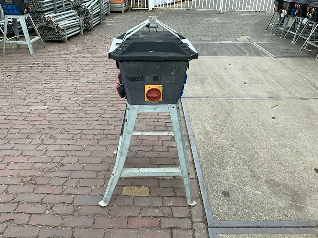 Bos 63a stroomverdeelkast - afbeelding 1 van  4