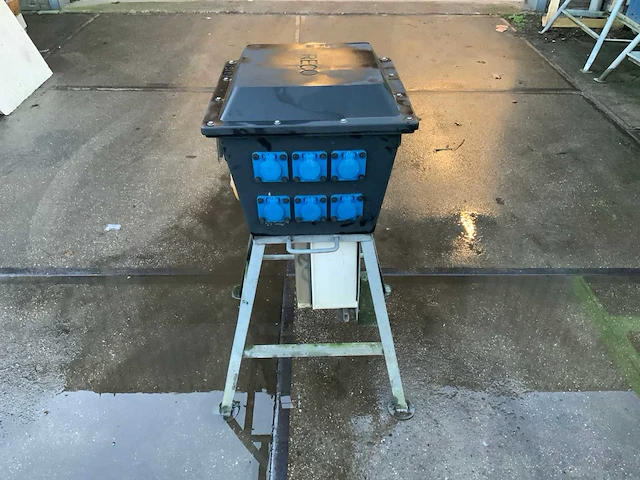 Bos midi hoog stroomverdeelkast - afbeelding 2 van  5