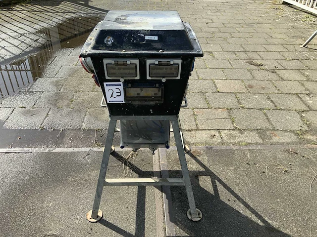 Bos midi hoog stroomverdeelkast - afbeelding 1 van  5