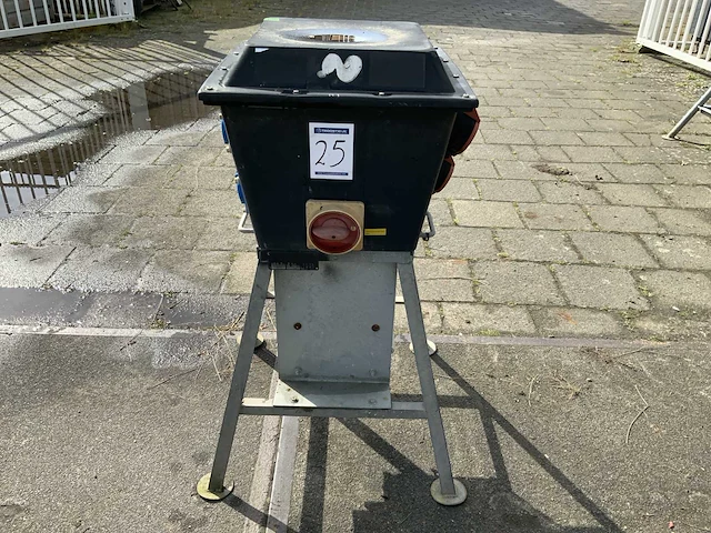 Bos midi hoog stroomverdeelkast - afbeelding 1 van  5