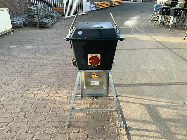 Bos stroomverdeelkast - afbeelding 1 van  3