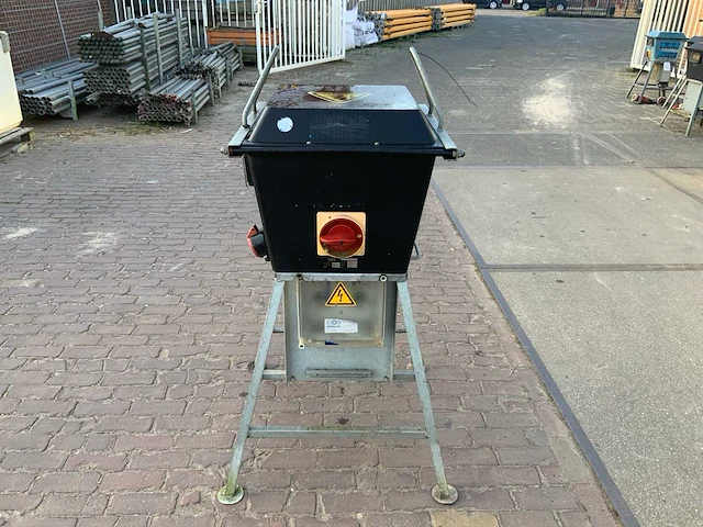 Bos stroomverdeelkast - afbeelding 1 van  4