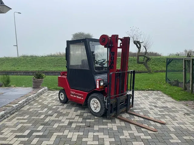 Bos vorkheftruck - afbeelding 1 van  11