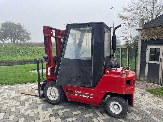 Bos vorkheftruck - afbeelding 8 van  11