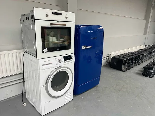 Bosch - amerikaans koelkast + thomson droger + whirlpool inbouw oven - afbeelding 8 van  15