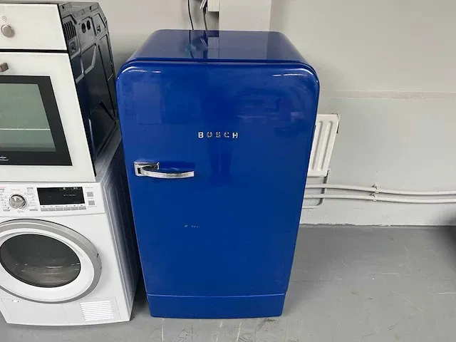 Bosch - amerikaans koelkast + thomson droger + whirlpool inbouw oven - afbeelding 9 van  15