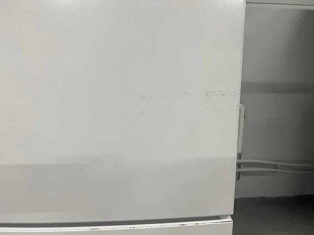 Bosch - bosch koelkast + 5 pits inbouw gaskookstel + proline rijstkoker - afbeelding 14 van  20