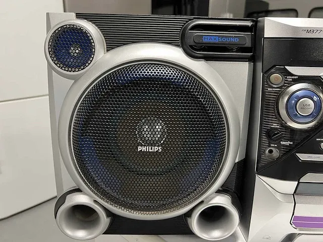 Bosch - bosch koelkast + philips stereo set + philips lcd tv - afbeelding 4 van  19