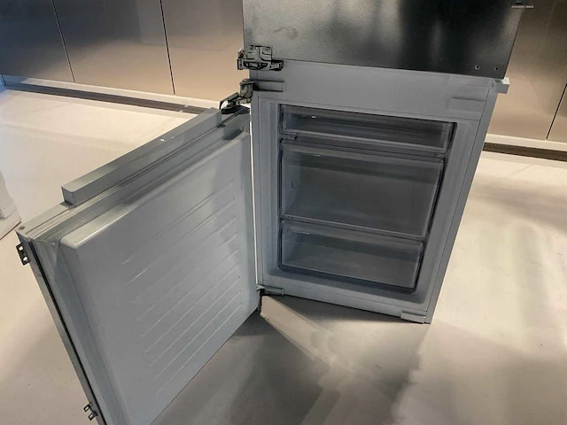 Bosch - kiv86sff1 - koelkast - afbeelding 4 van  6