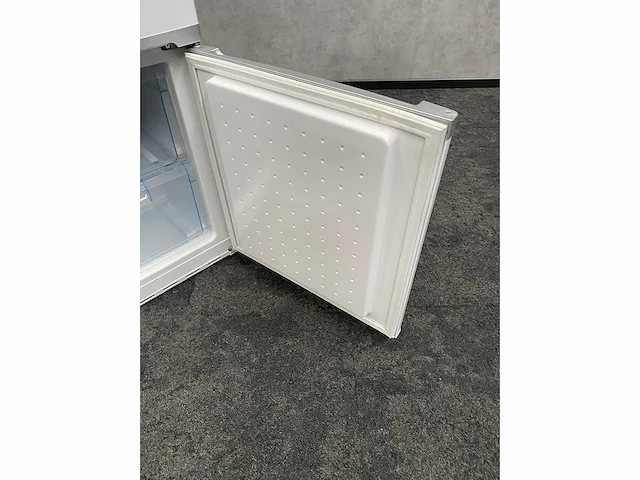 Bosch - koel-/ vriescombinatie - afbeelding 2 van  15