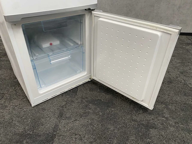 Bosch - koel-/ vriescombinatie - afbeelding 15 van  15