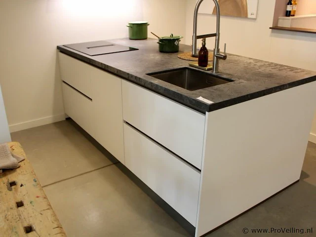 Bosch - nobilia eiland keuken met apparatenwand - afbeelding 4 van  28
