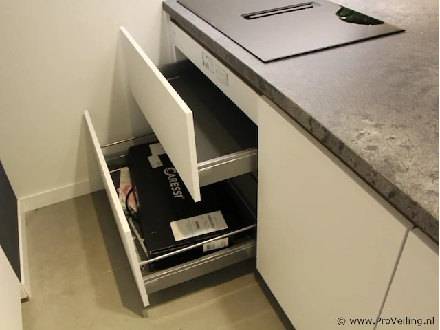 Bosch - nobilia eiland keuken met apparatenwand - afbeelding 5 van  28