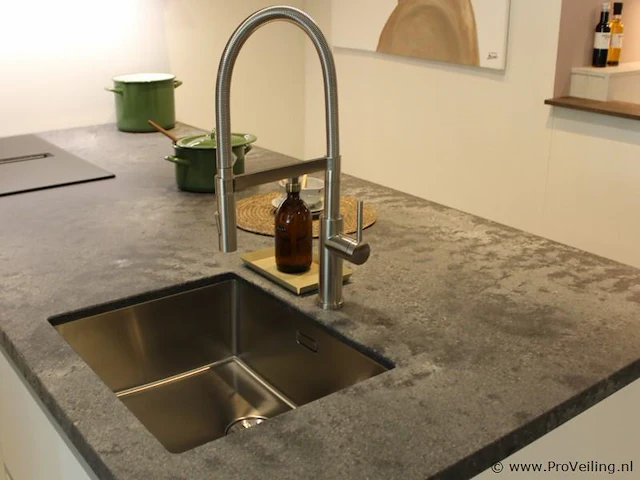 Bosch - nobilia eiland keuken met apparatenwand - afbeelding 11 van  28