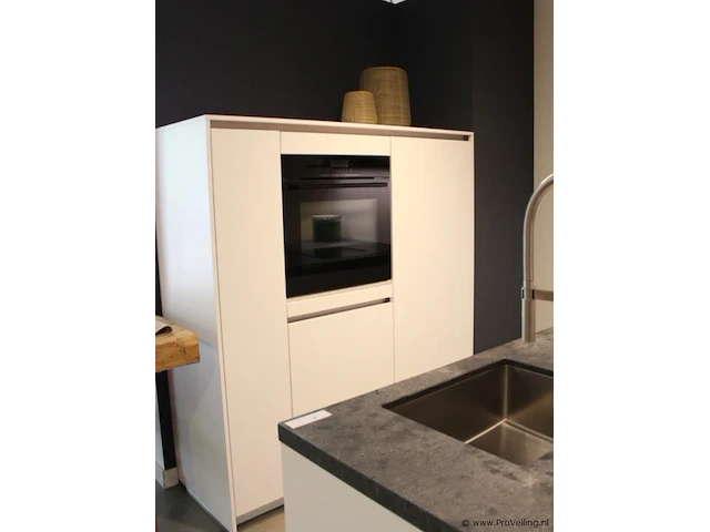 Bosch - nobilia eiland keuken met apparatenwand - afbeelding 12 van  28