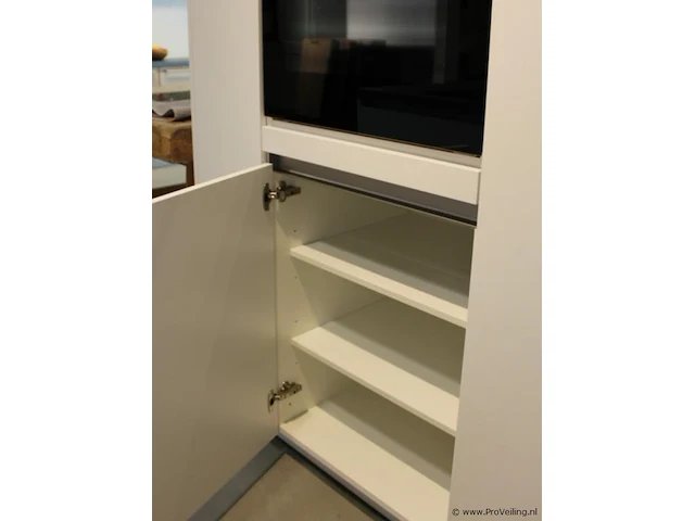 Bosch - nobilia eiland keuken met apparatenwand - afbeelding 24 van  28