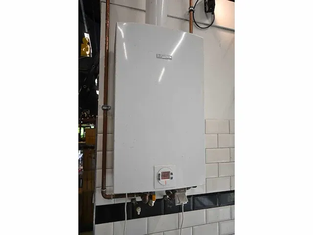 Bosch - therm 8000 s - cv-installatie - 2016 - afbeelding 2 van  4