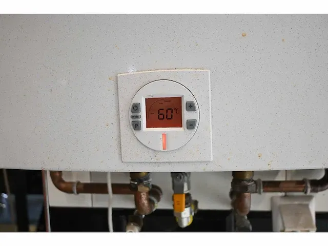 Bosch - therm 8000 s - cv-installatie - 2016 - afbeelding 3 van  4