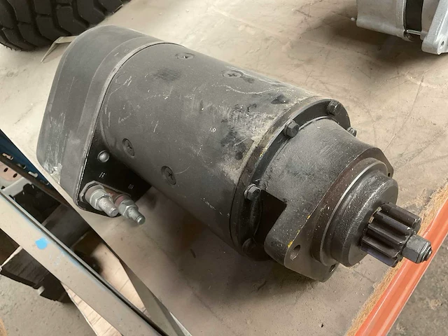 Bosch 24v startmotor - afbeelding 2 van  5