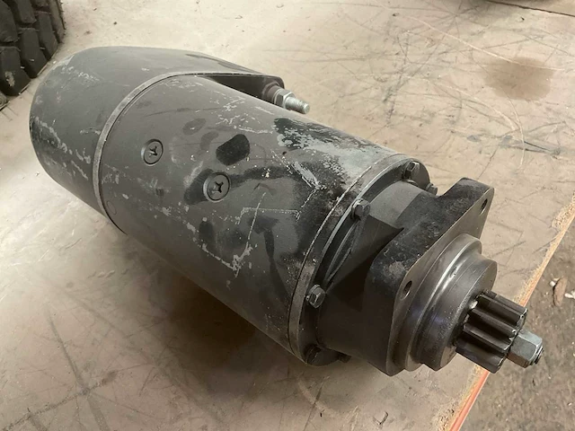 Bosch 24v startmotor - afbeelding 4 van  5