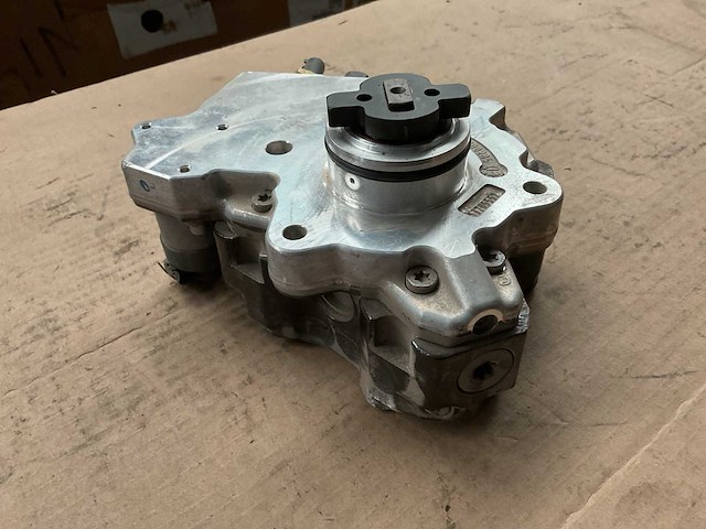 Bosch a 660 070 04 01 80 high pressure pump (3x) - afbeelding 2 van  4