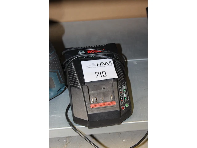 Bosch accuboorhamer type gbh 18v-21 met accu en lader - afbeelding 3 van  3