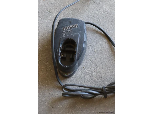 Bosch acculader type al 1404 - afbeelding 1 van  2