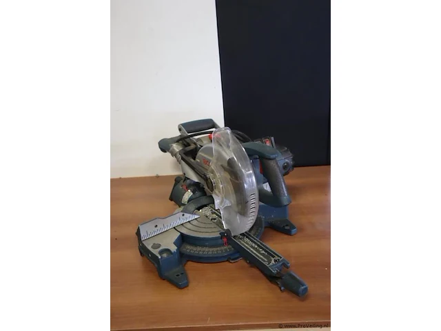 Bosch afkortzaagmachine type gcm8s - afbeelding 1 van  8