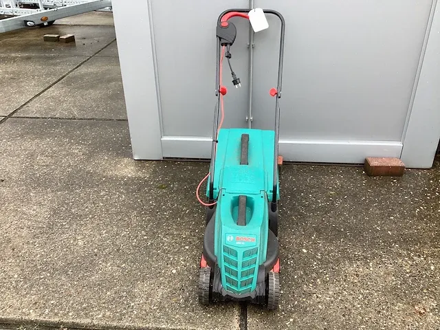 Bosch arm 32 grasmaaier - afbeelding 2 van  5