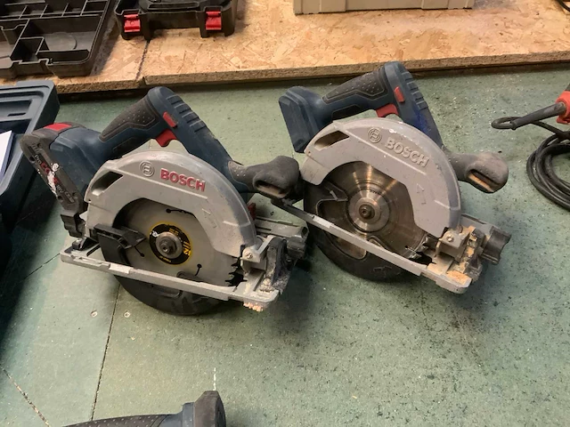 Bosch cirkelzaagmachine (2x) - afbeelding 6 van  6