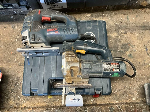 Bosch decoupeerzaag (2x) - afbeelding 1 van  7