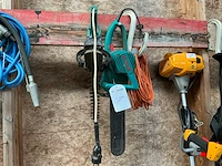 Bosch en metabo heggenschaar en kettingzaag (2x) - afbeelding 1 van  6