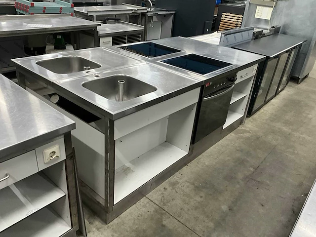 Bosch & etna a 7300 rvs kookeiland - afbeelding 7 van  13
