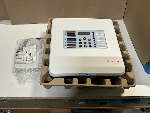Bosch fpc-500-8 brandmeldcentrale - afbeelding 2 van  6