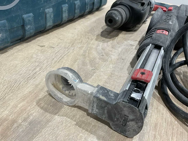 Bosch gbh 2-23 rea boormachine met afzuiging - afbeelding 6 van  7
