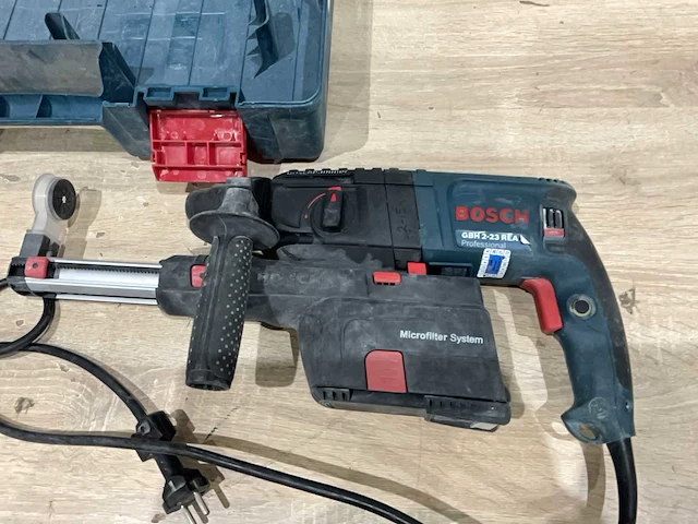 Bosch gbh 2-23 rea boormachine met afzuiging - afbeelding 4 van  5