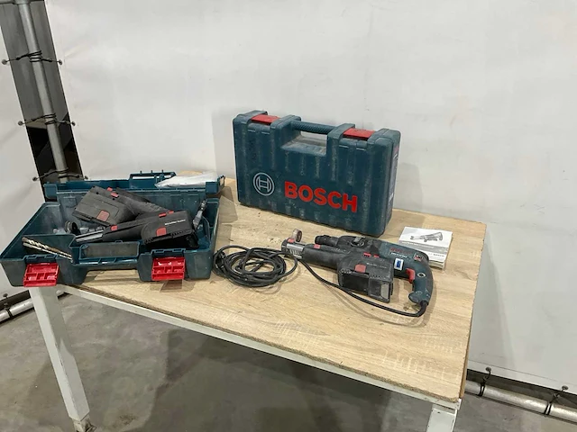 Bosch gbh-2-23 rea boormachine met extra afzuiging - afbeelding 1 van  7