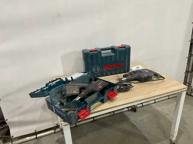 Bosch gbh-2-23 rea boormachine met extra afzuiging - afbeelding 2 van  7