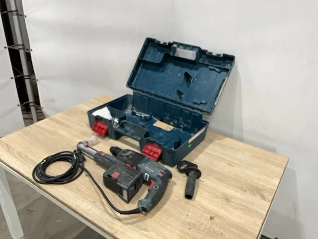 Bosch gbh 2-23 rea boormachine - afbeelding 1 van  6