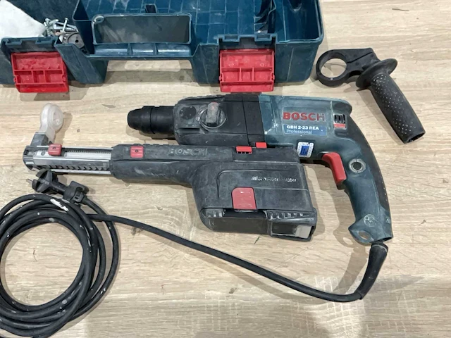 Bosch gbh 2-23 rea boormachine - afbeelding 4 van  6
