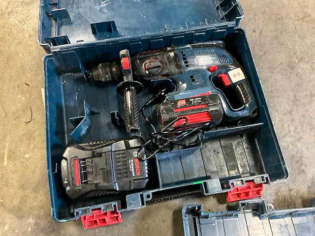 Bosch gbh 36 vf-li boormachine - afbeelding 1 van  3