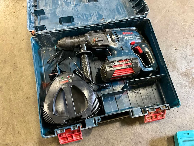 Bosch gbh 36 vf-li boormachine - afbeelding 1 van  3